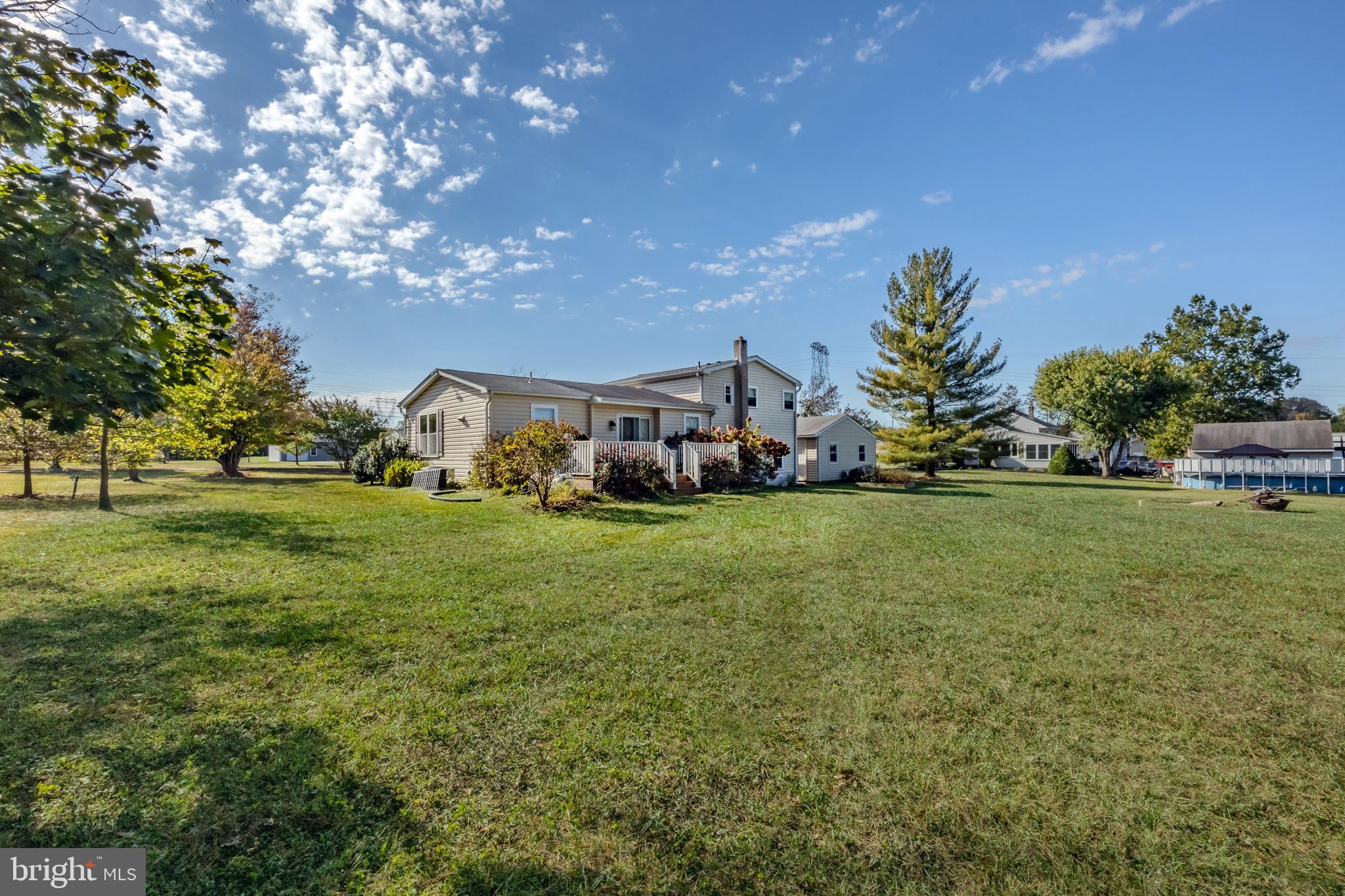 2220 Schlosser Rd