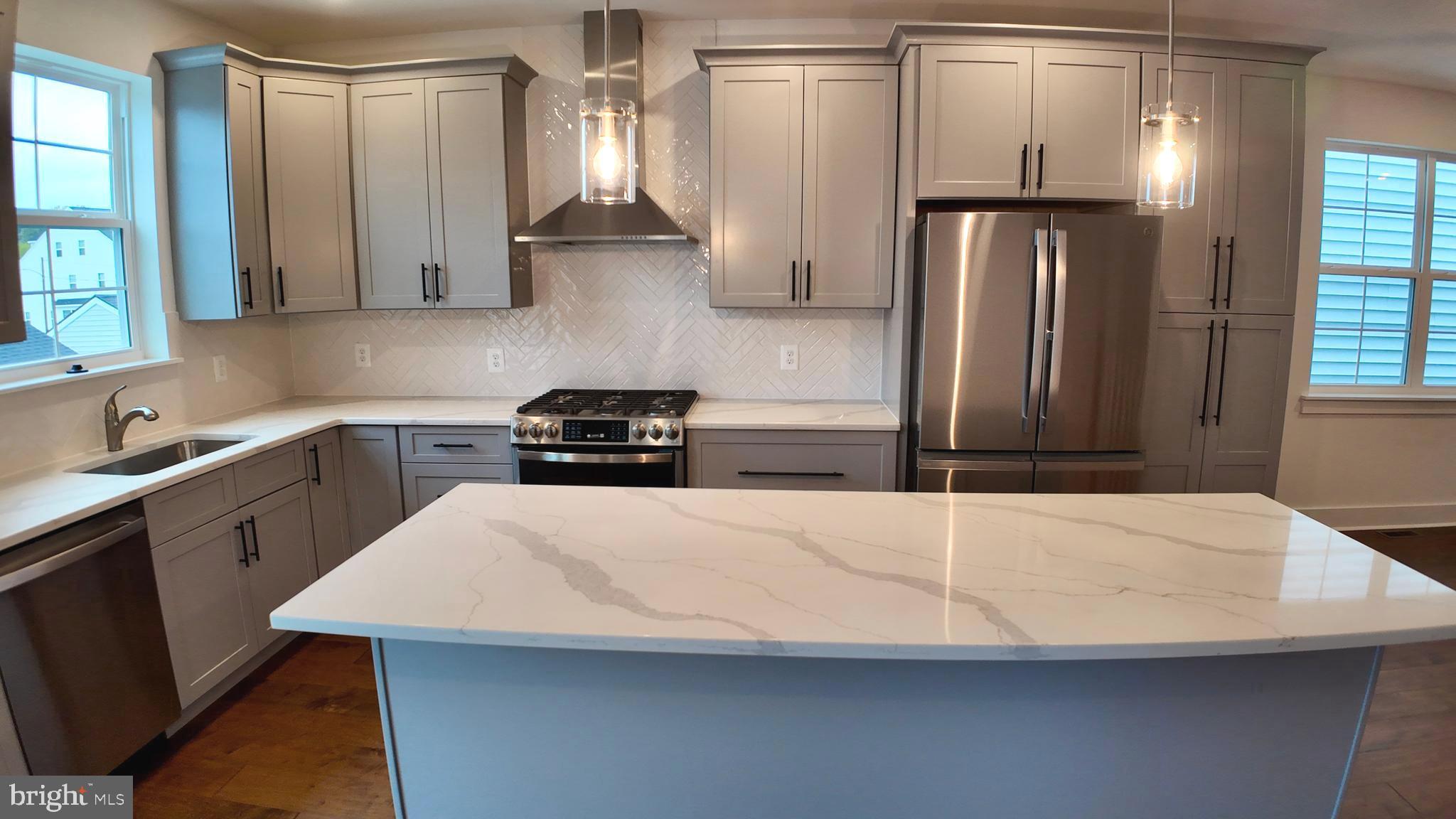 Lot 22 E 8th Ave