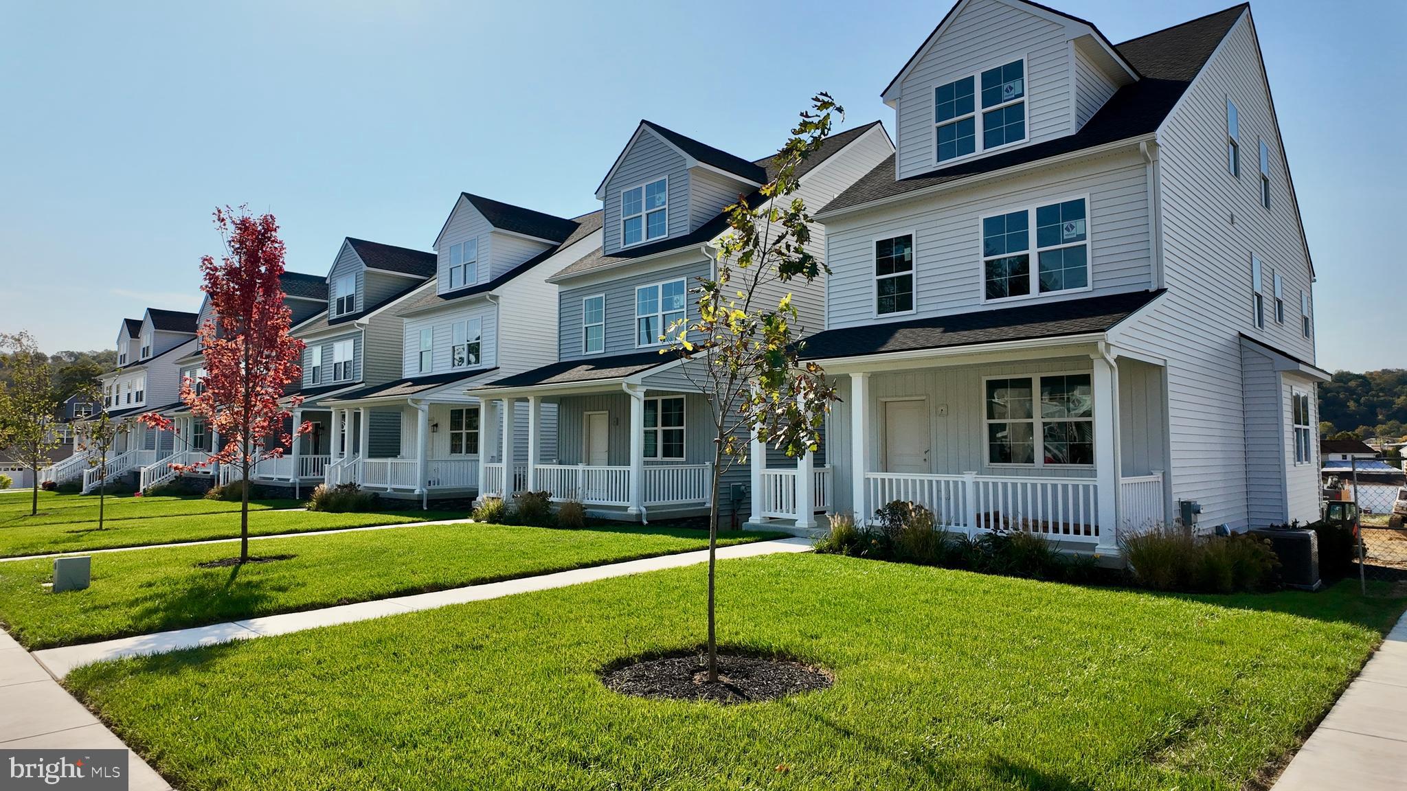 Lot 22 E 8th Ave