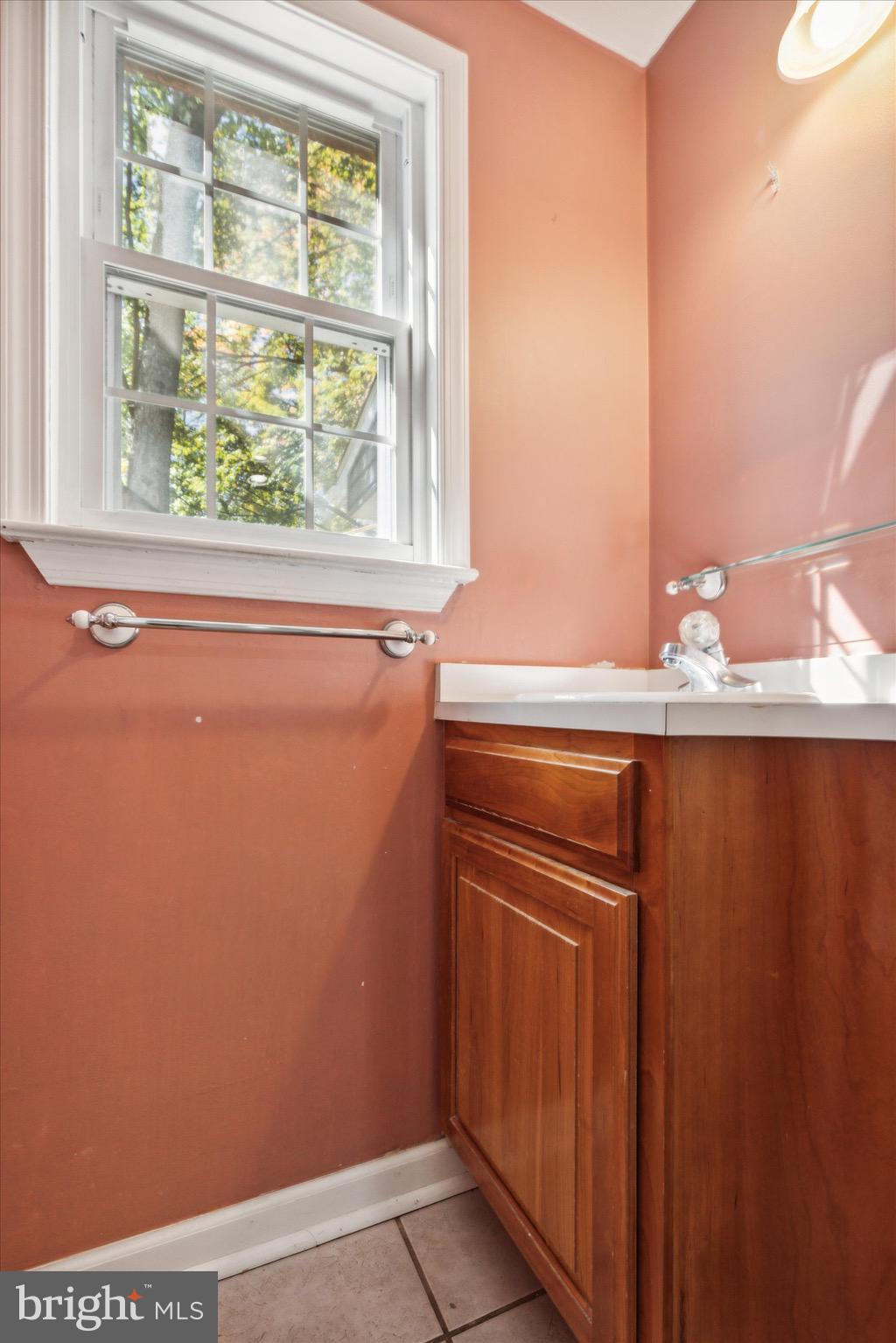 908 Township Line Rd