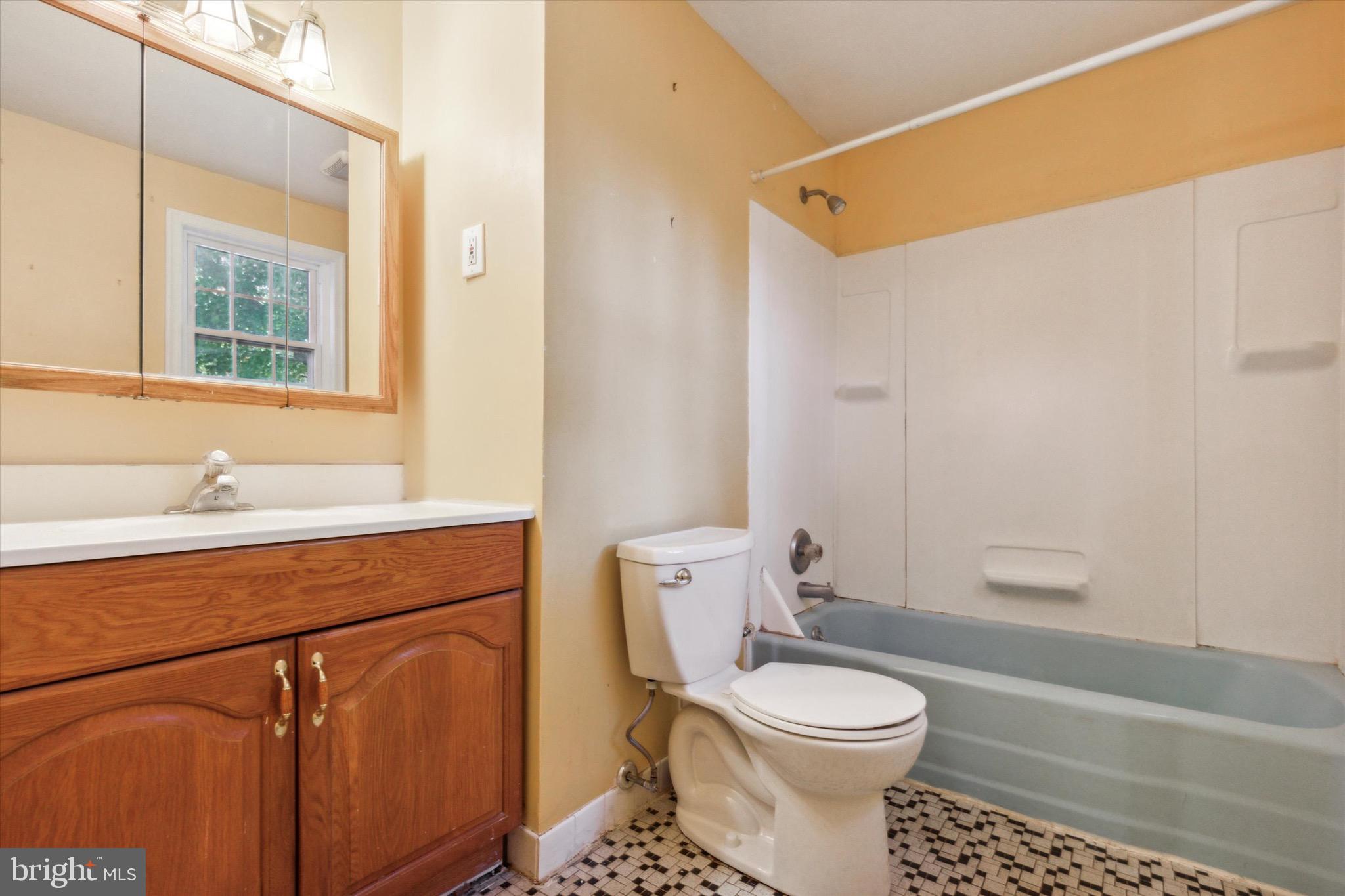 908 Township Line Rd