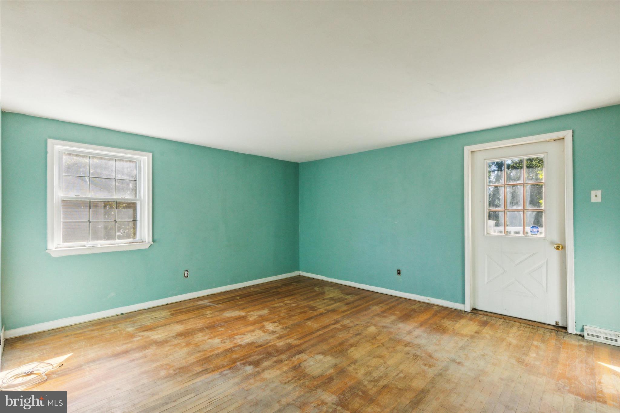 908 Township Line Rd