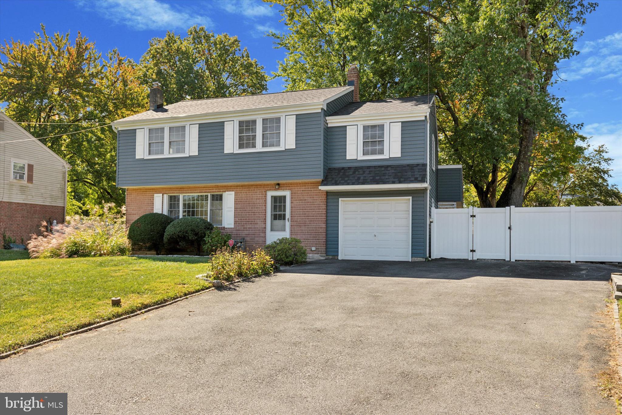 908 Township Line Rd