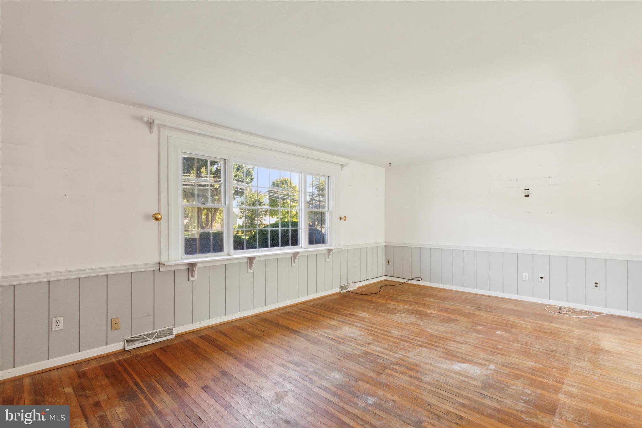 908 Township Line Rd