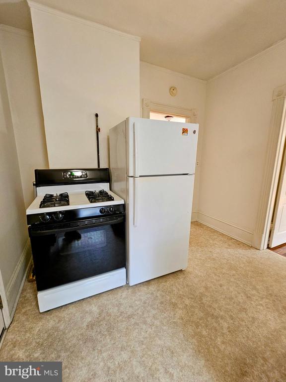 118 LINWOOD AVE #2F