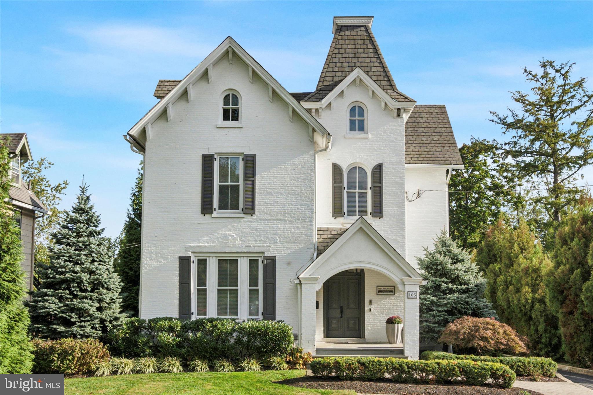 105 Ardmore Ave
