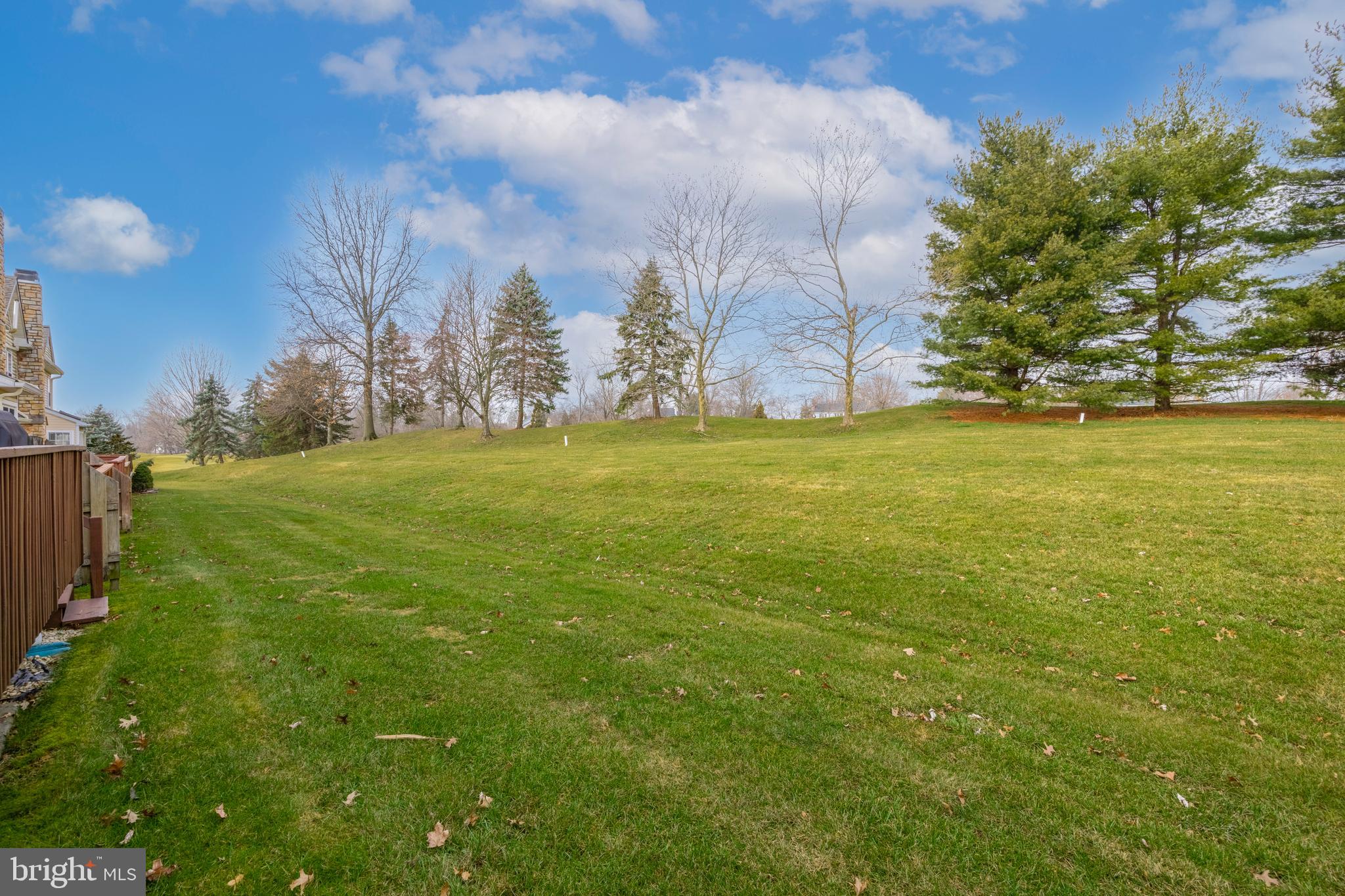 159 CANTERBURY LN