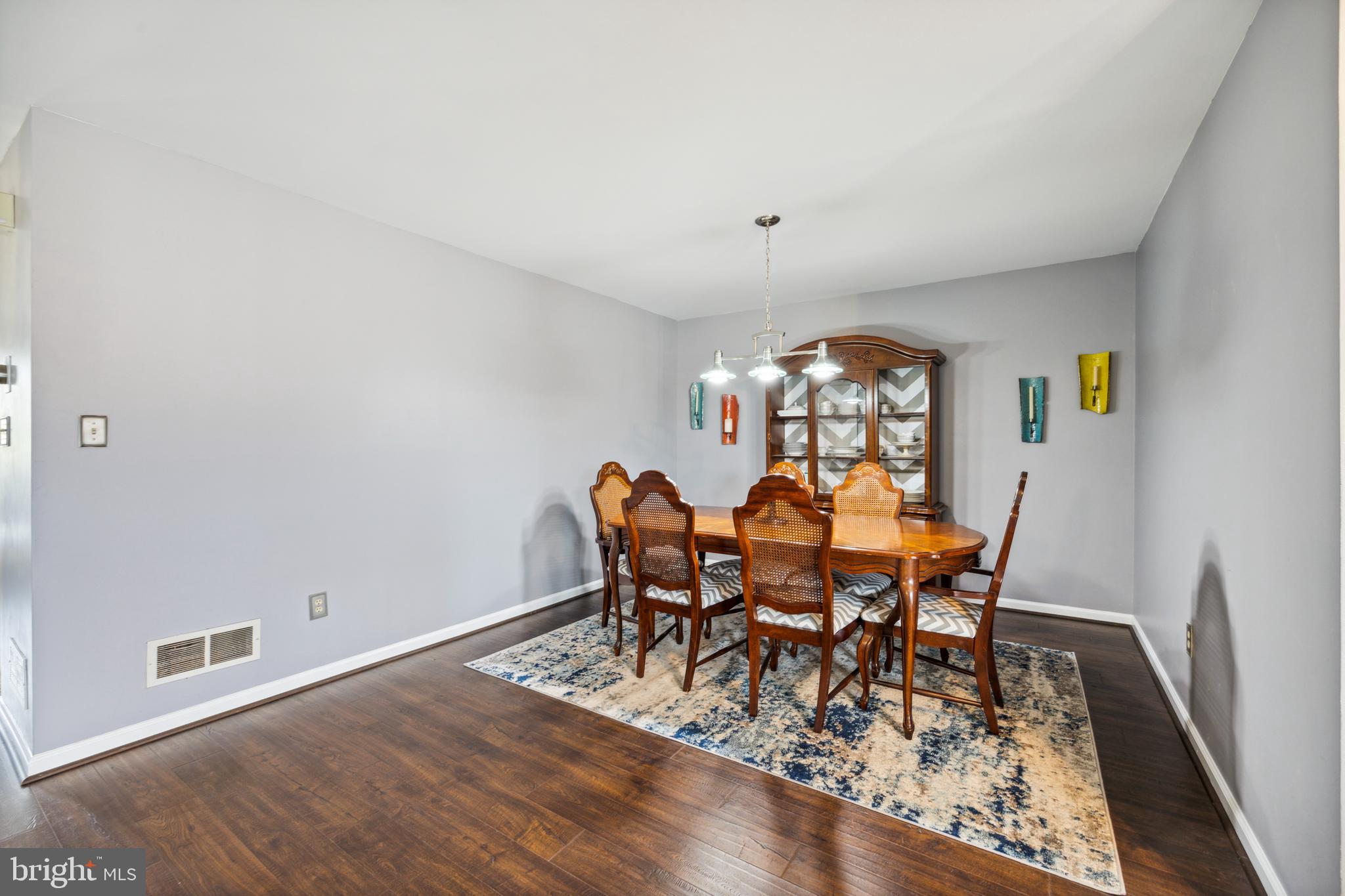 159 CANTERBURY LN