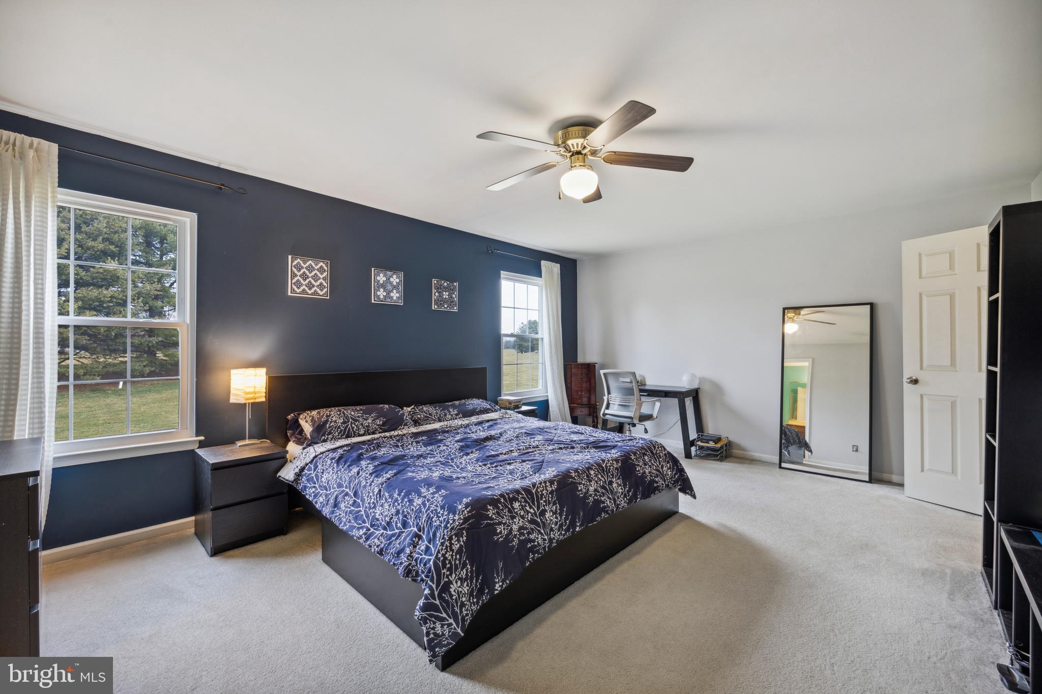 159 CANTERBURY LN