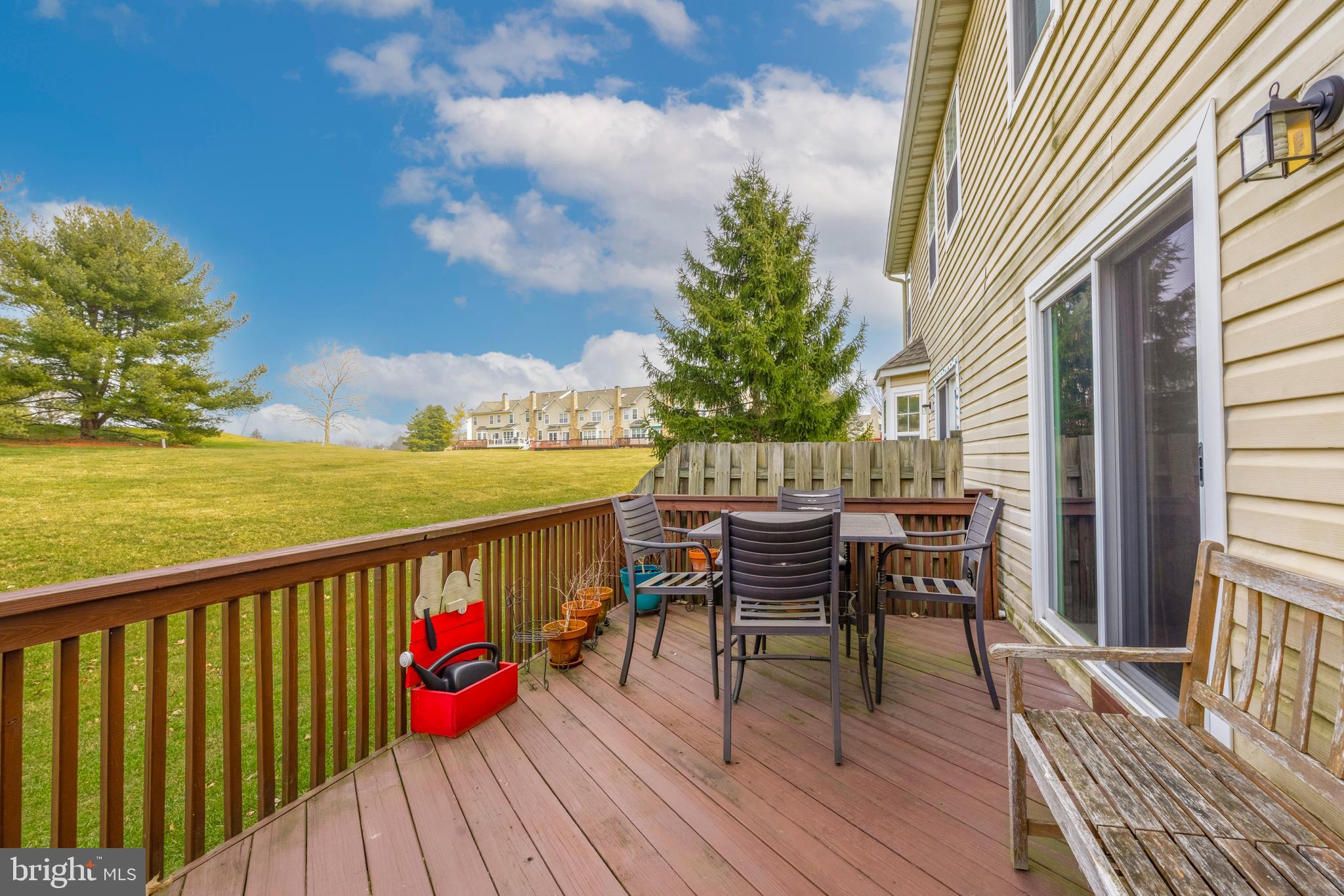 159 CANTERBURY LN