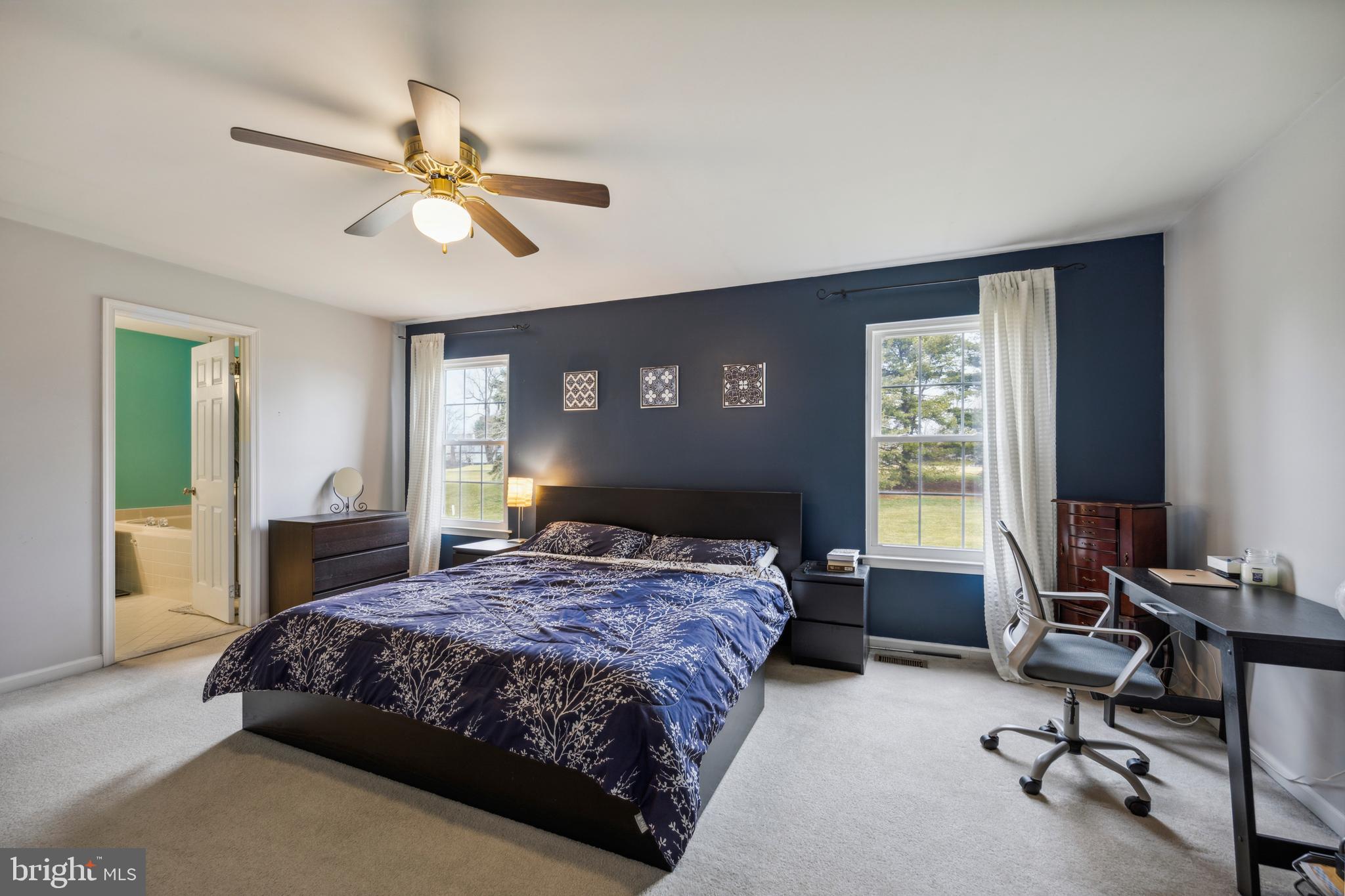 159 CANTERBURY LN