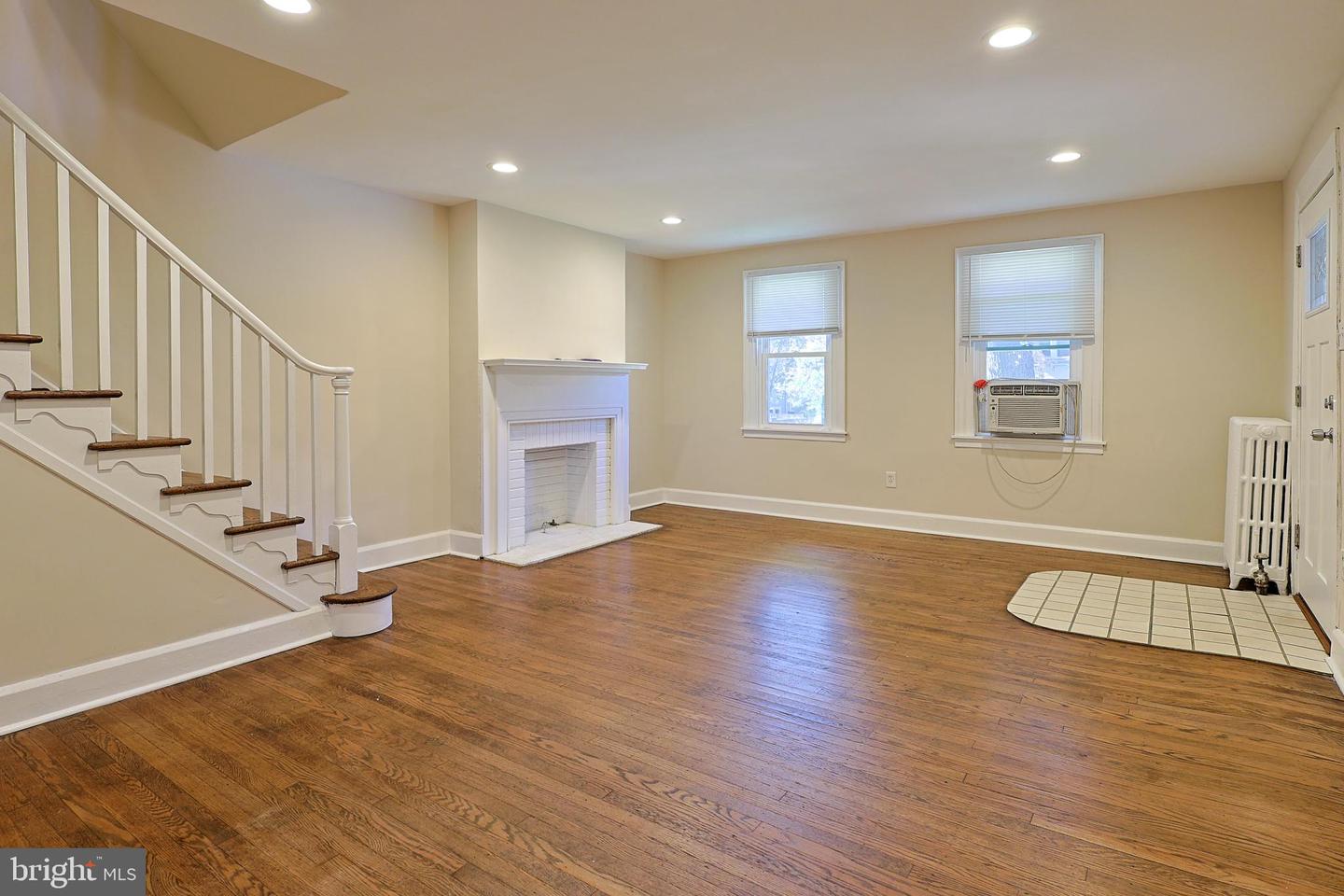 247 TRENT RD