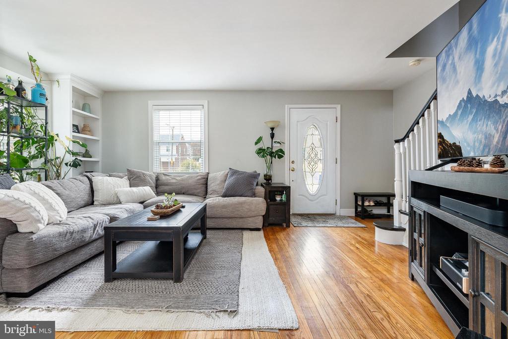 27 Dewey Rd