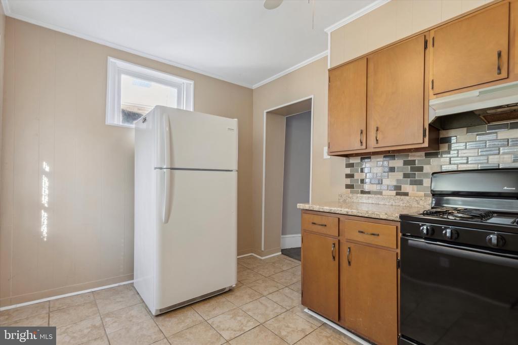 66 Price St