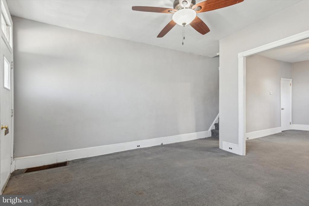 66 Price St