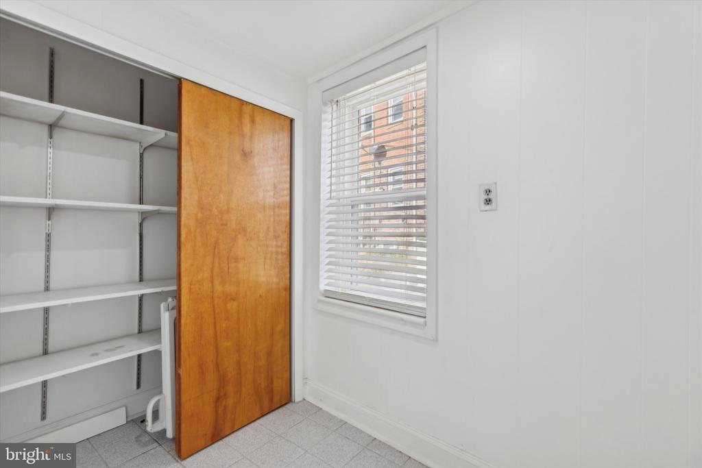 66 Price St