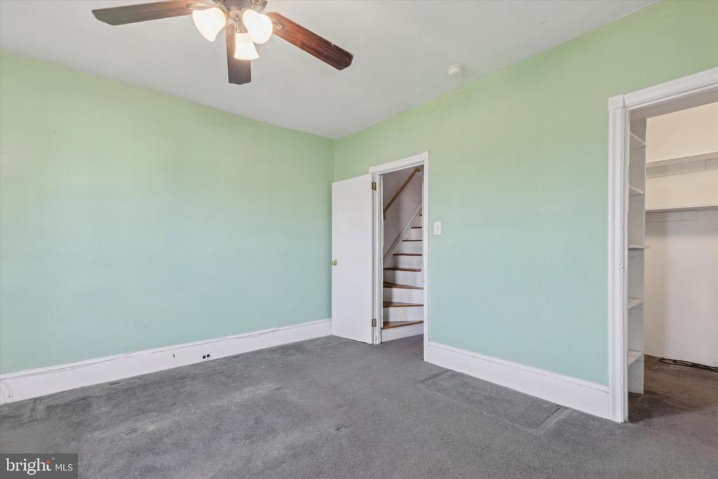 66 Price St