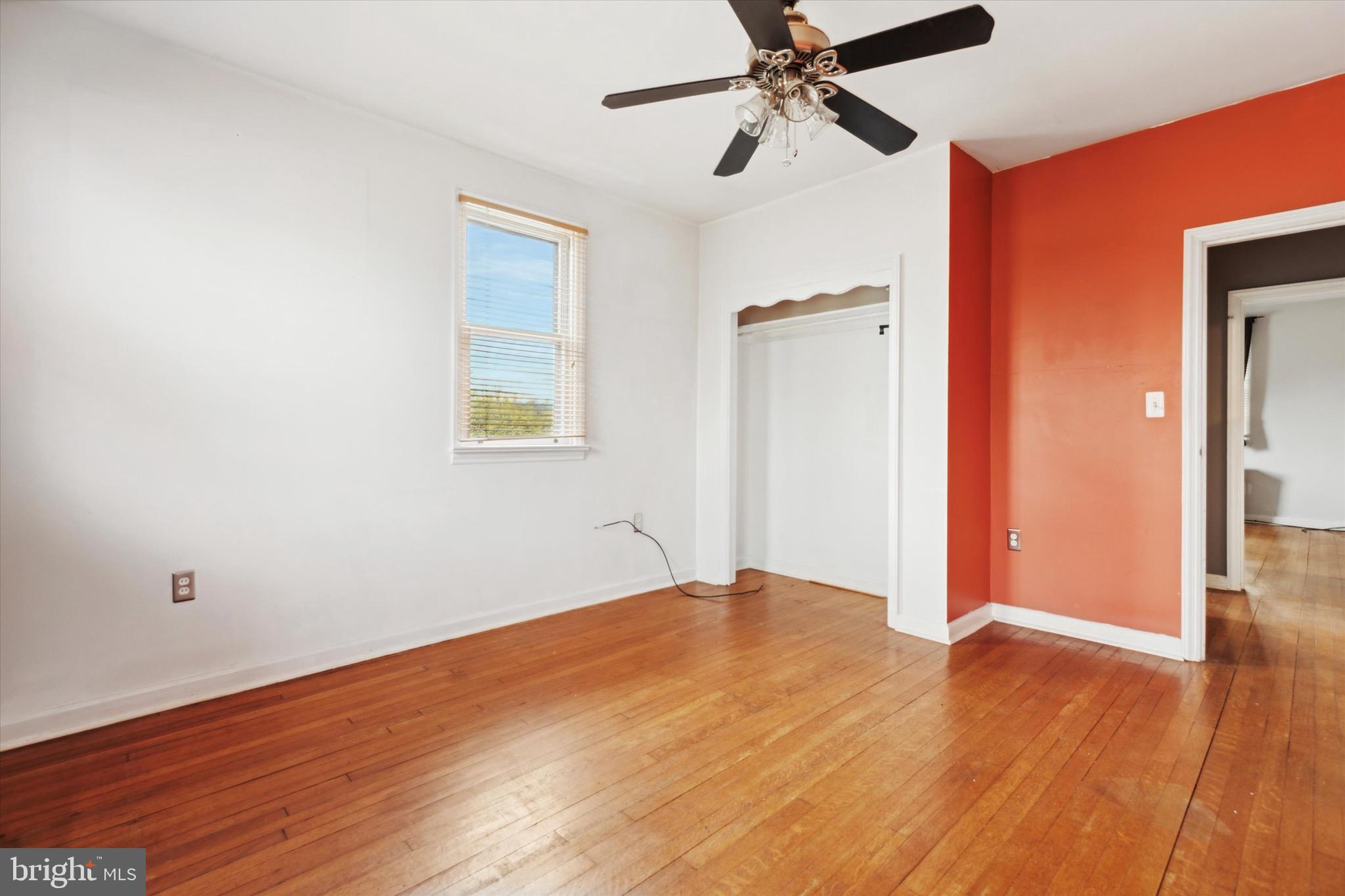 619 Old Elm St