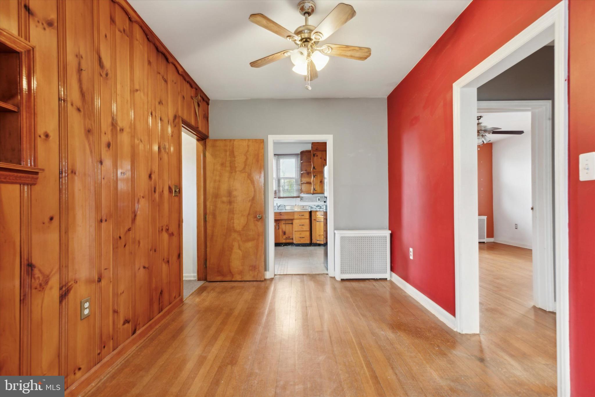 619 Old Elm St