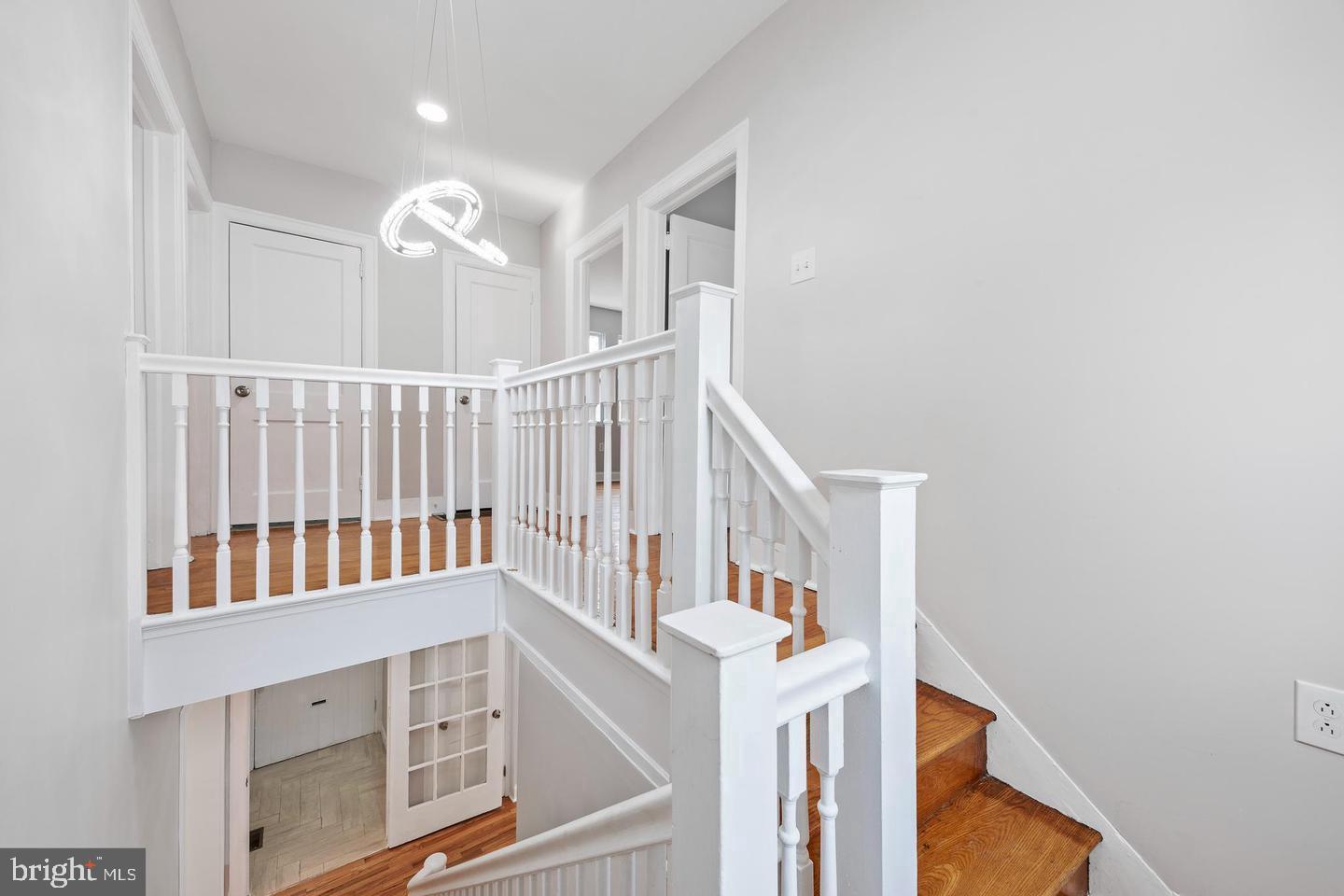 541 E CHURCH