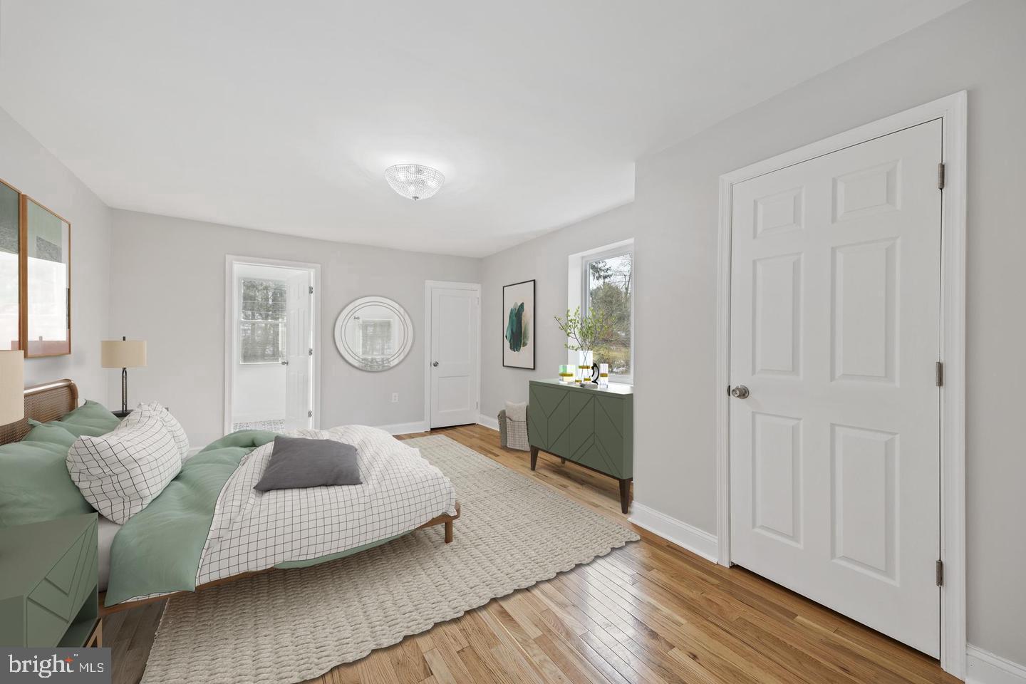 541 E CHURCH