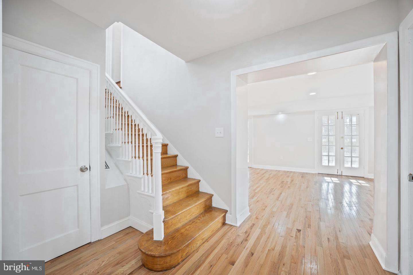 541 E CHURCH