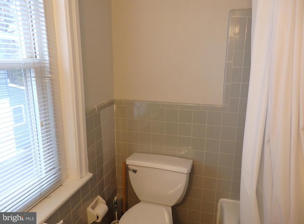 126 GRANDVIEW RD