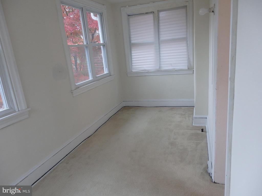 126 GRANDVIEW RD