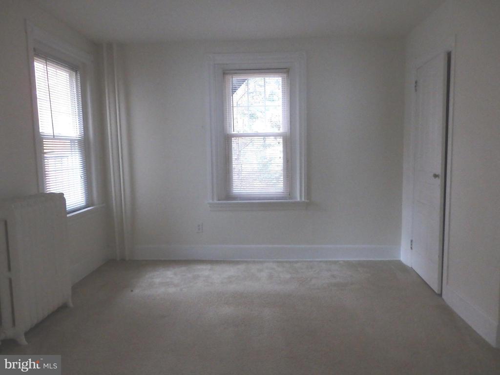 126 GRANDVIEW RD