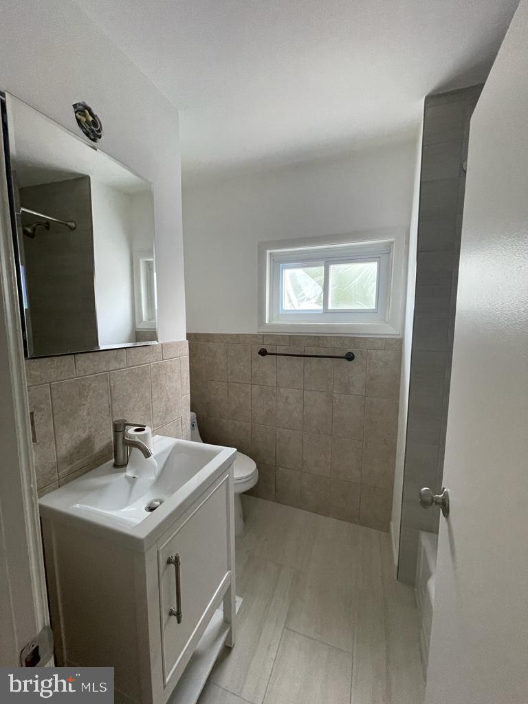 734 SUNNYSIDE AVE #1