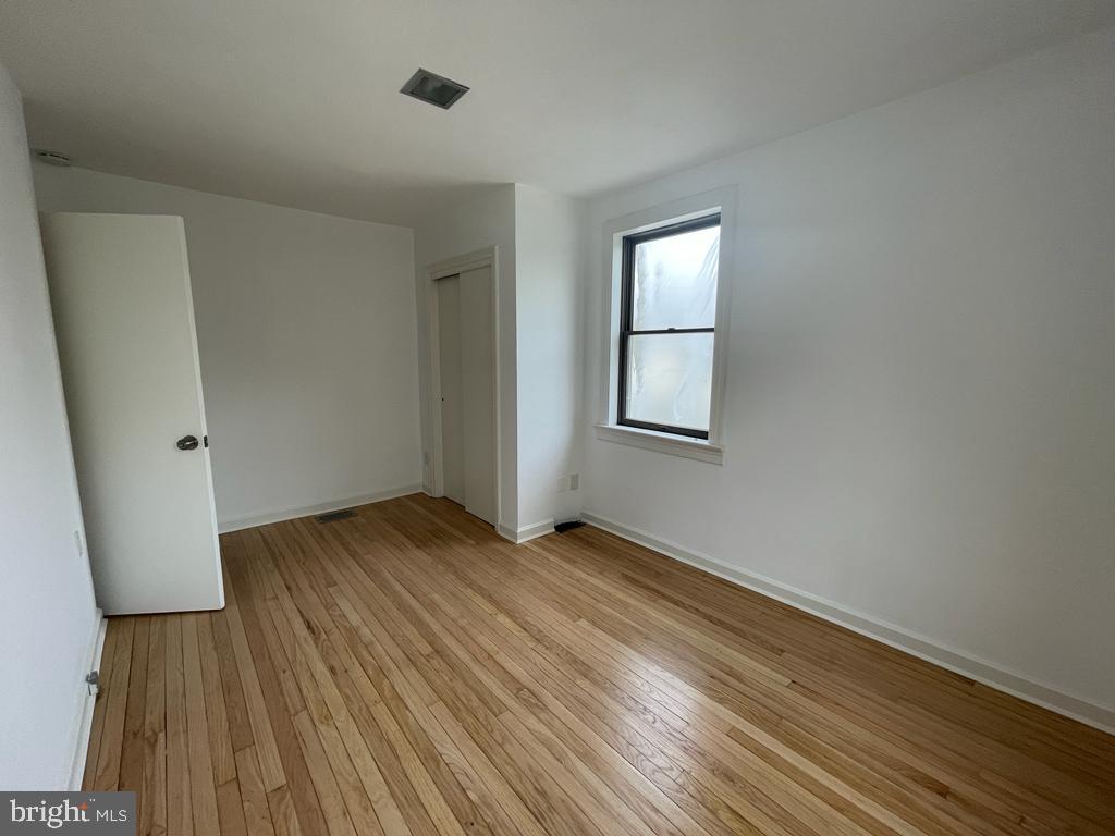 734 SUNNYSIDE AVE #1