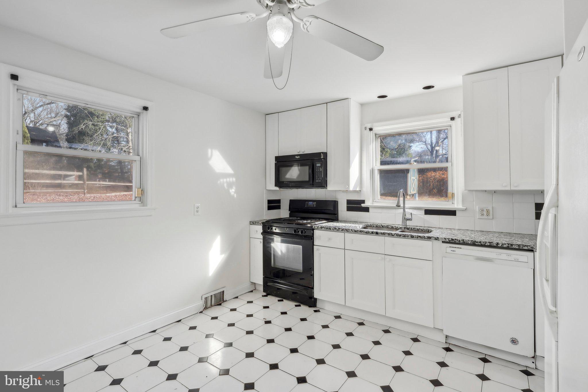 120 Station Ave