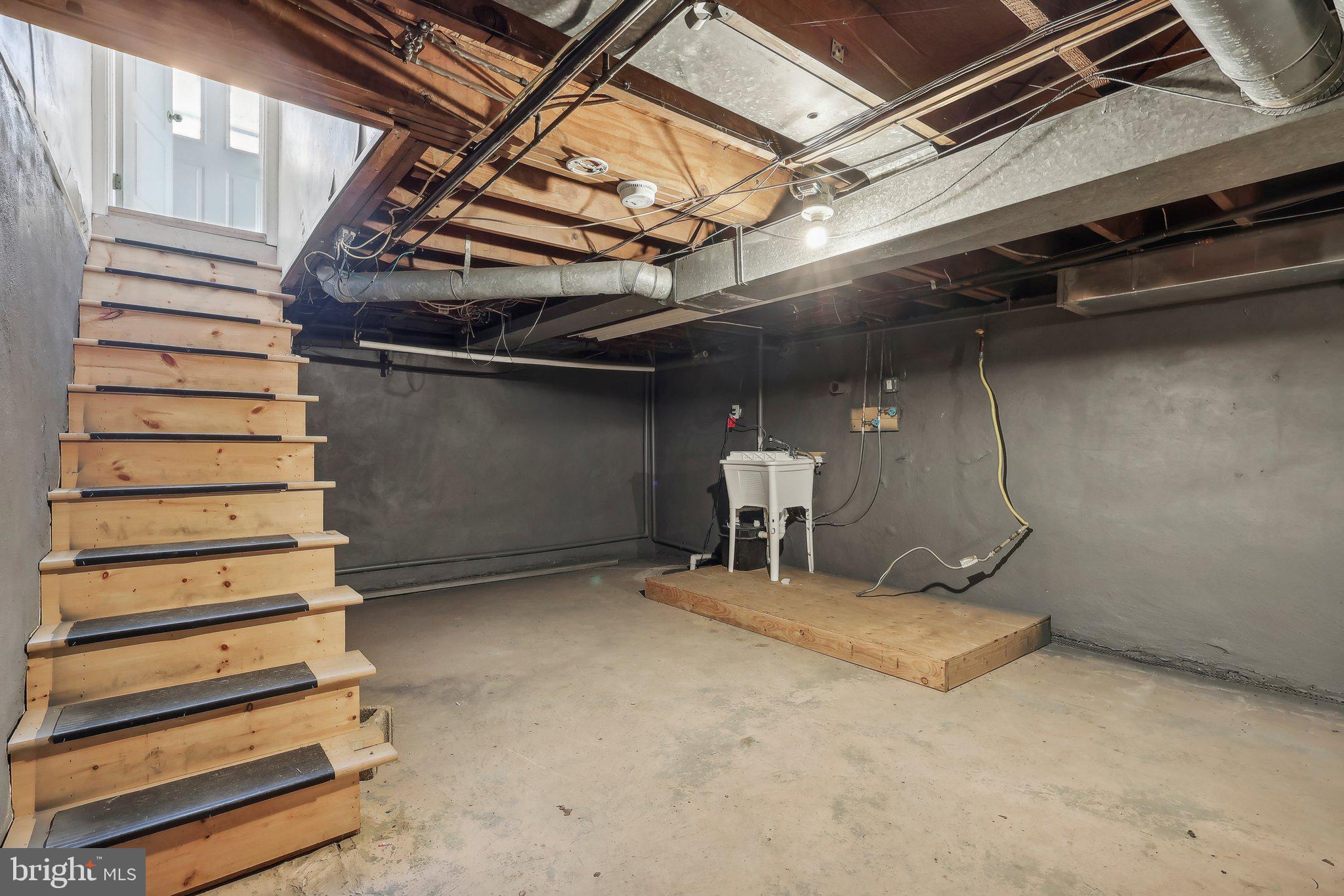 120 Station Ave