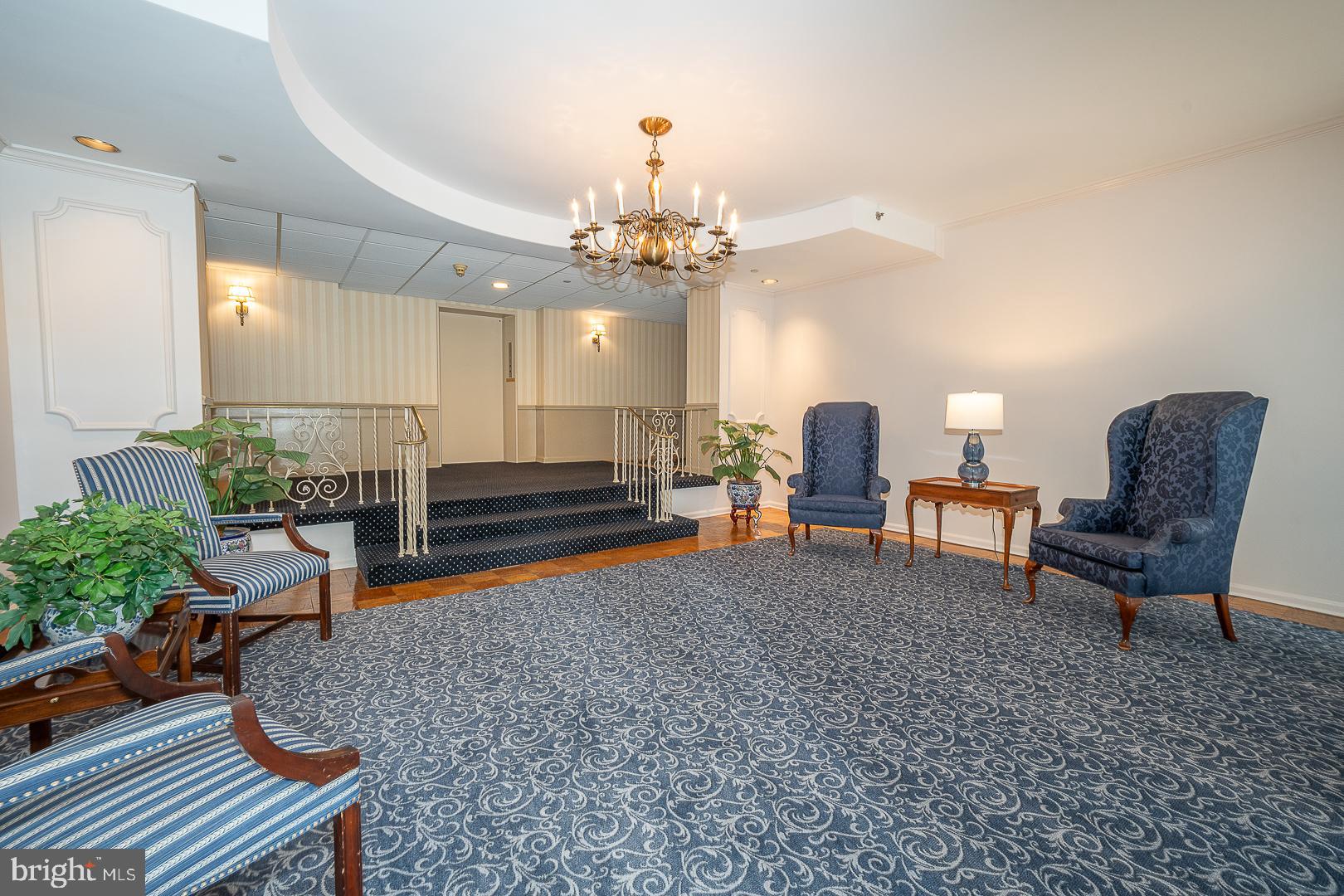 601 W Montgomery Ave #1