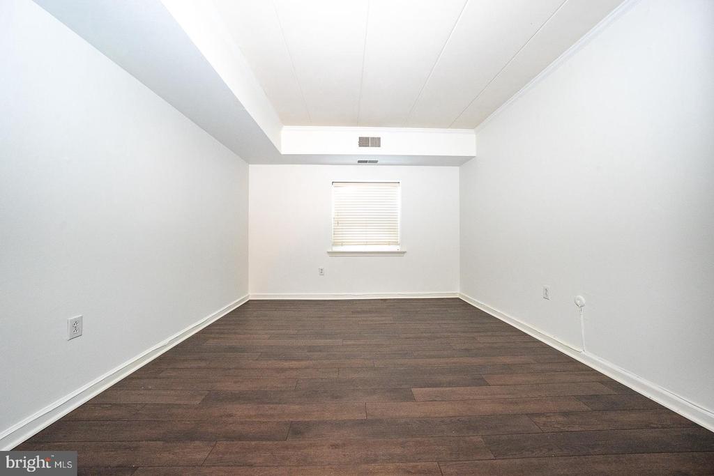 601 W Montgomery Ave #1
