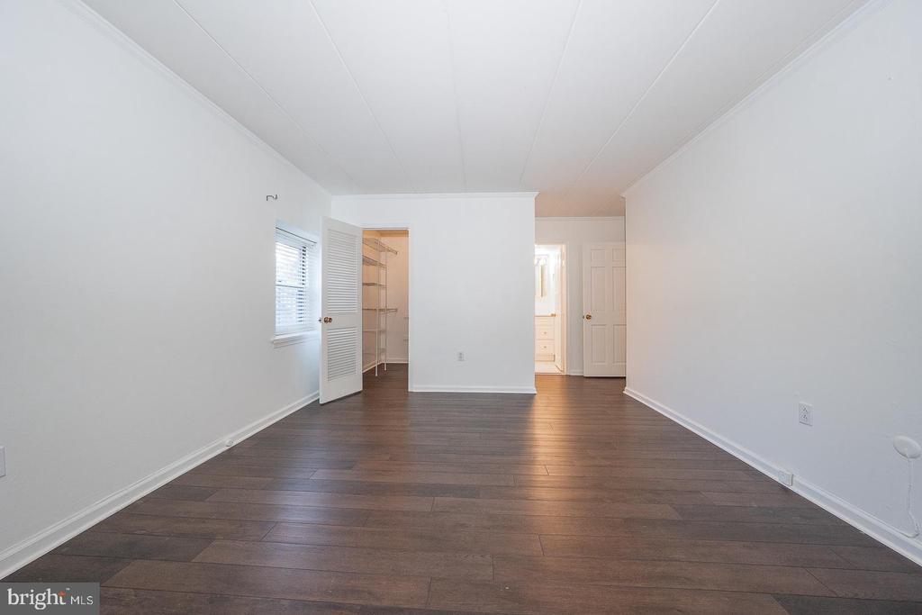 601 W Montgomery Ave #1