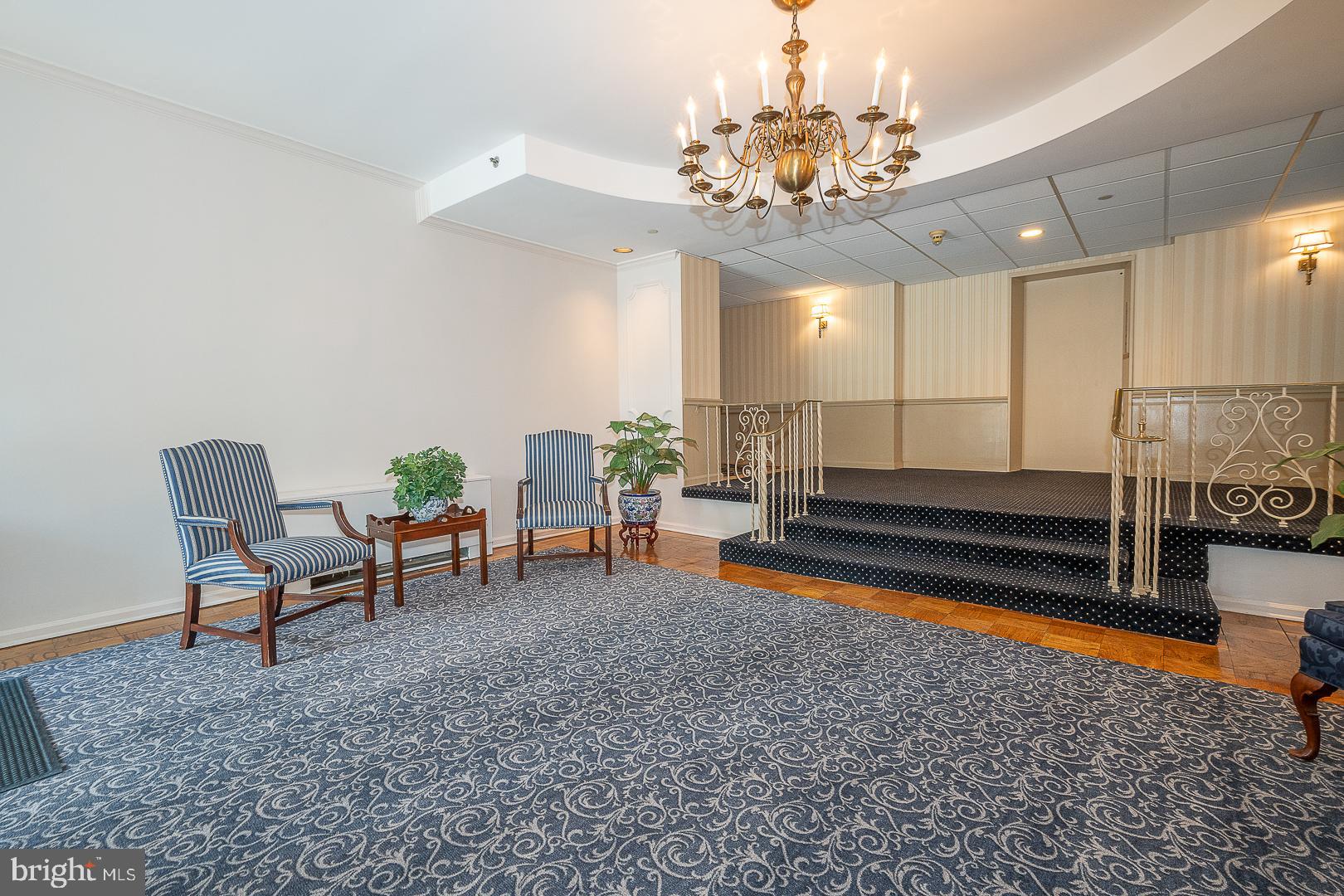 601 W Montgomery Ave #1