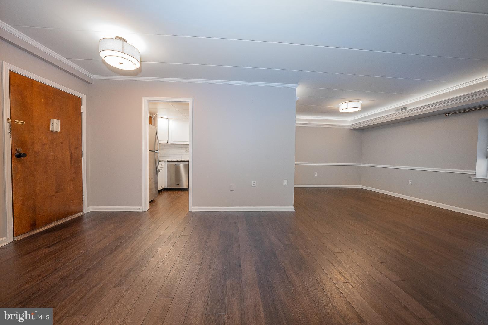 601 W Montgomery Ave #1