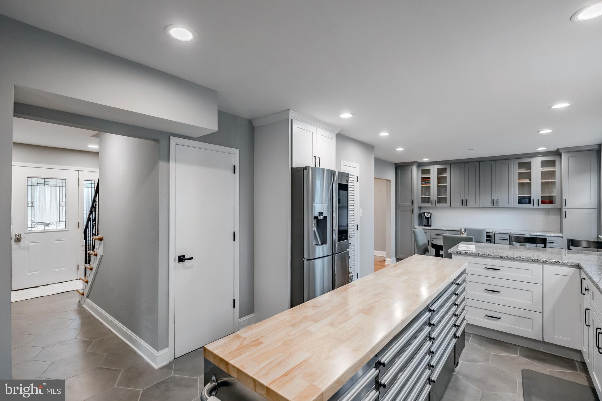 2914 Toll Gate Dr