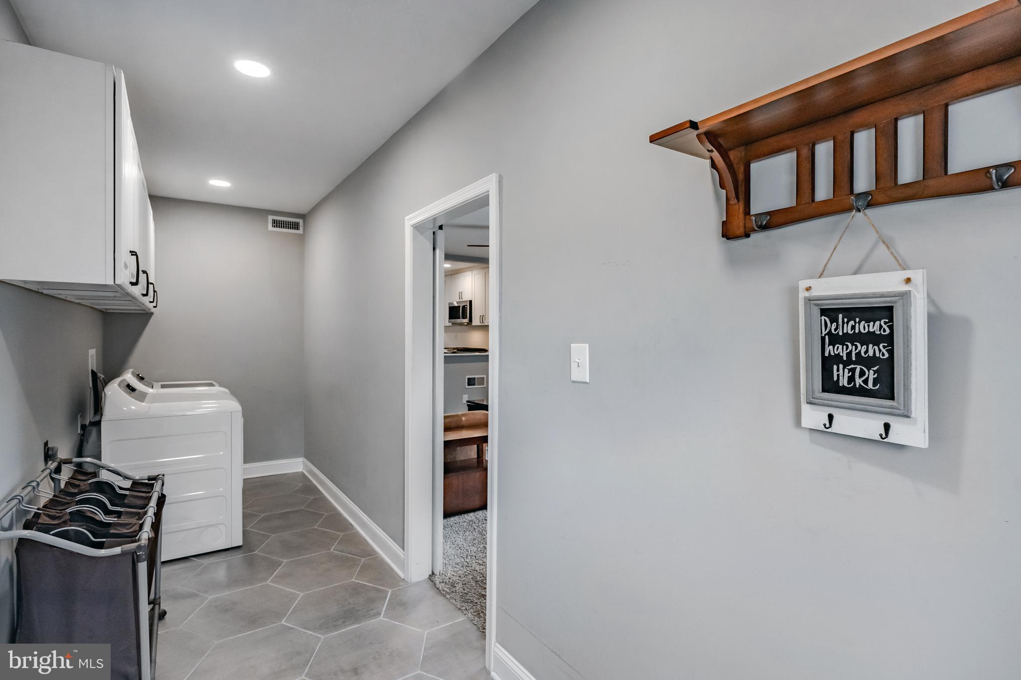2914 Toll Gate Dr
