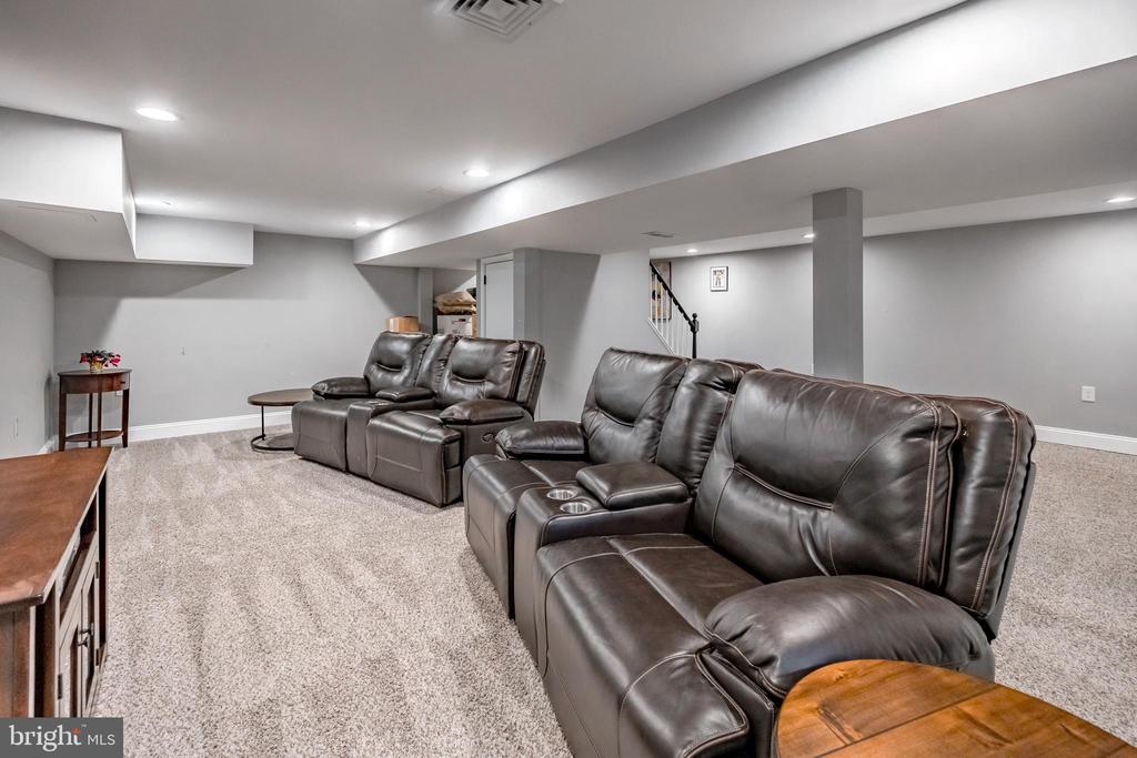 2914 Toll Gate Dr