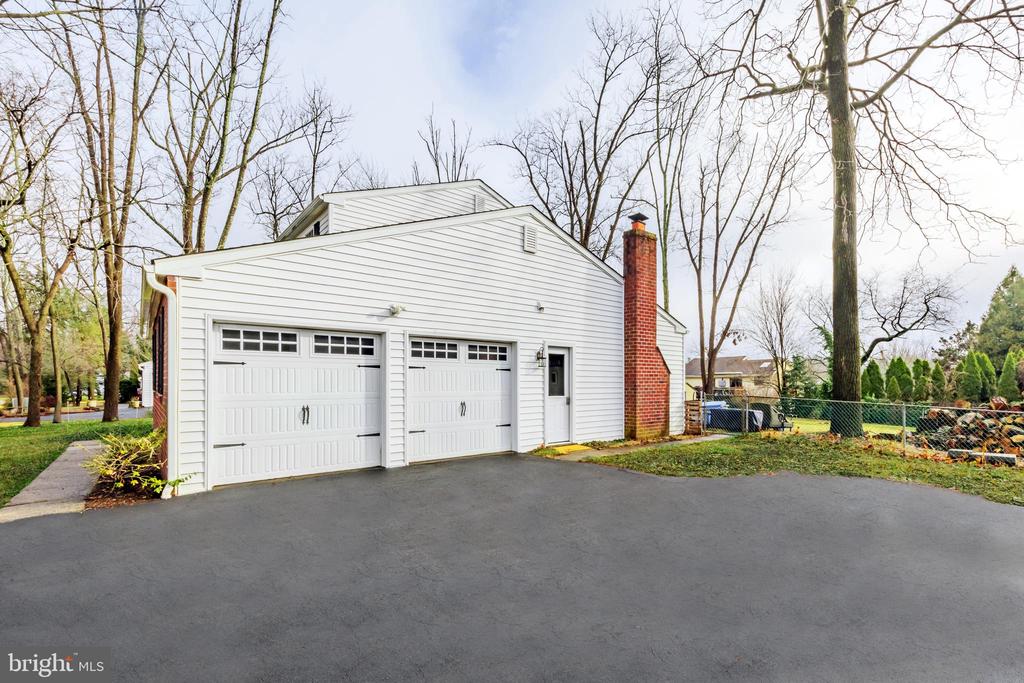 2914 Toll Gate Dr