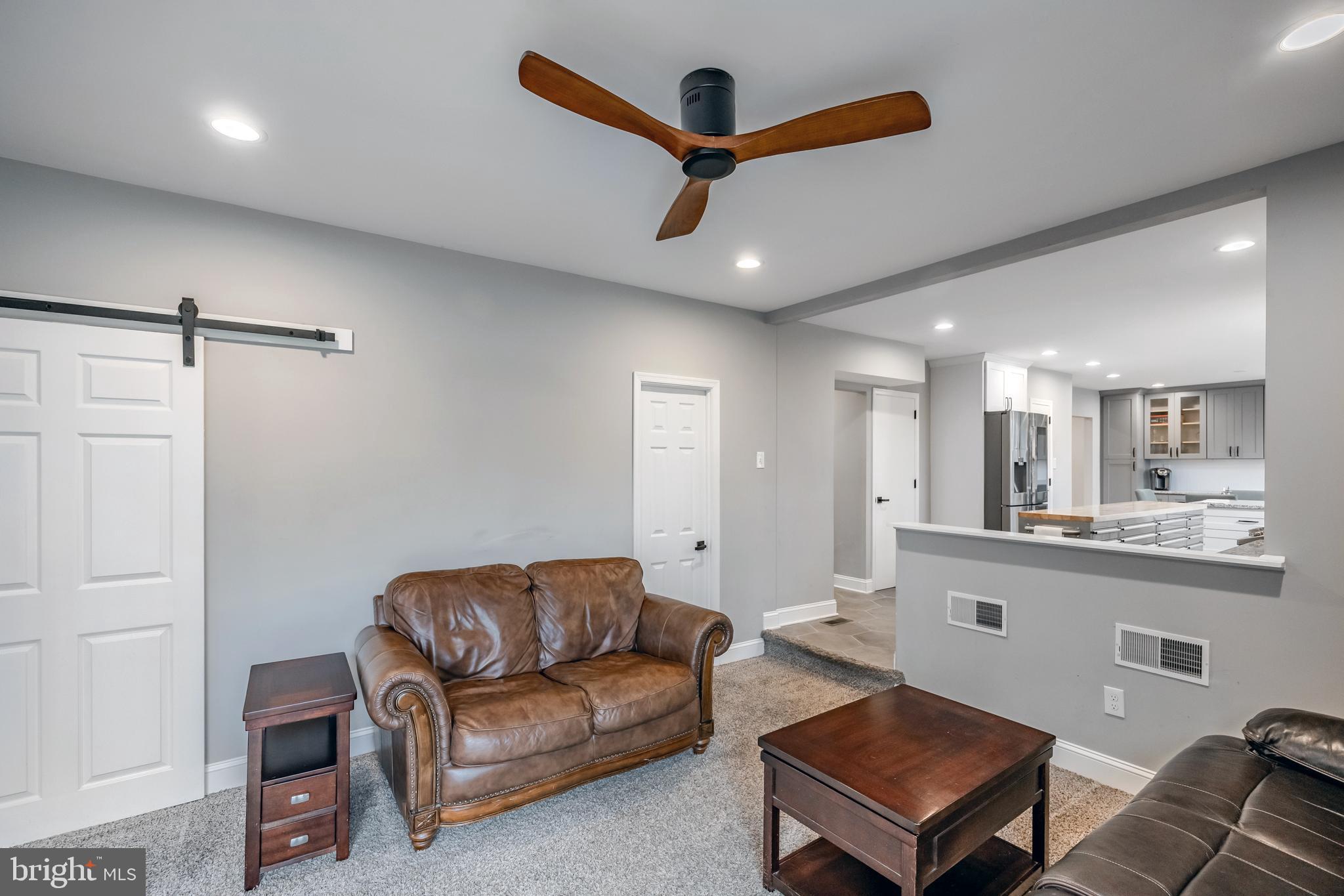 2914 Toll Gate Dr