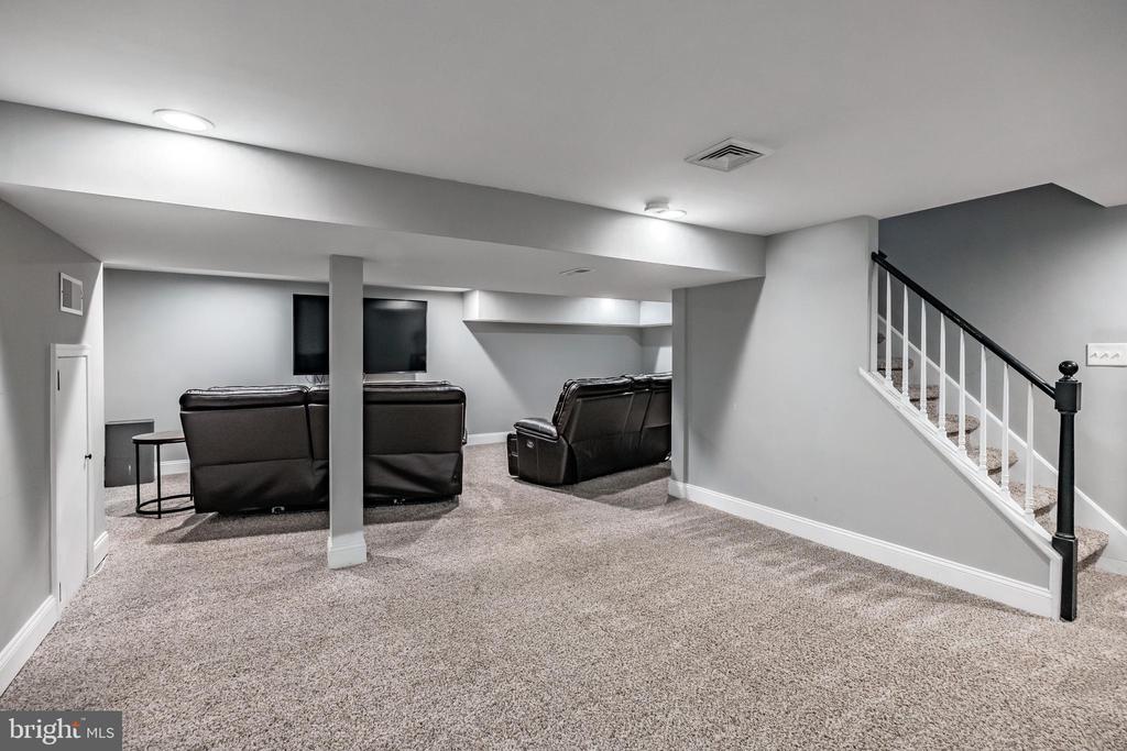 2914 Toll Gate Dr