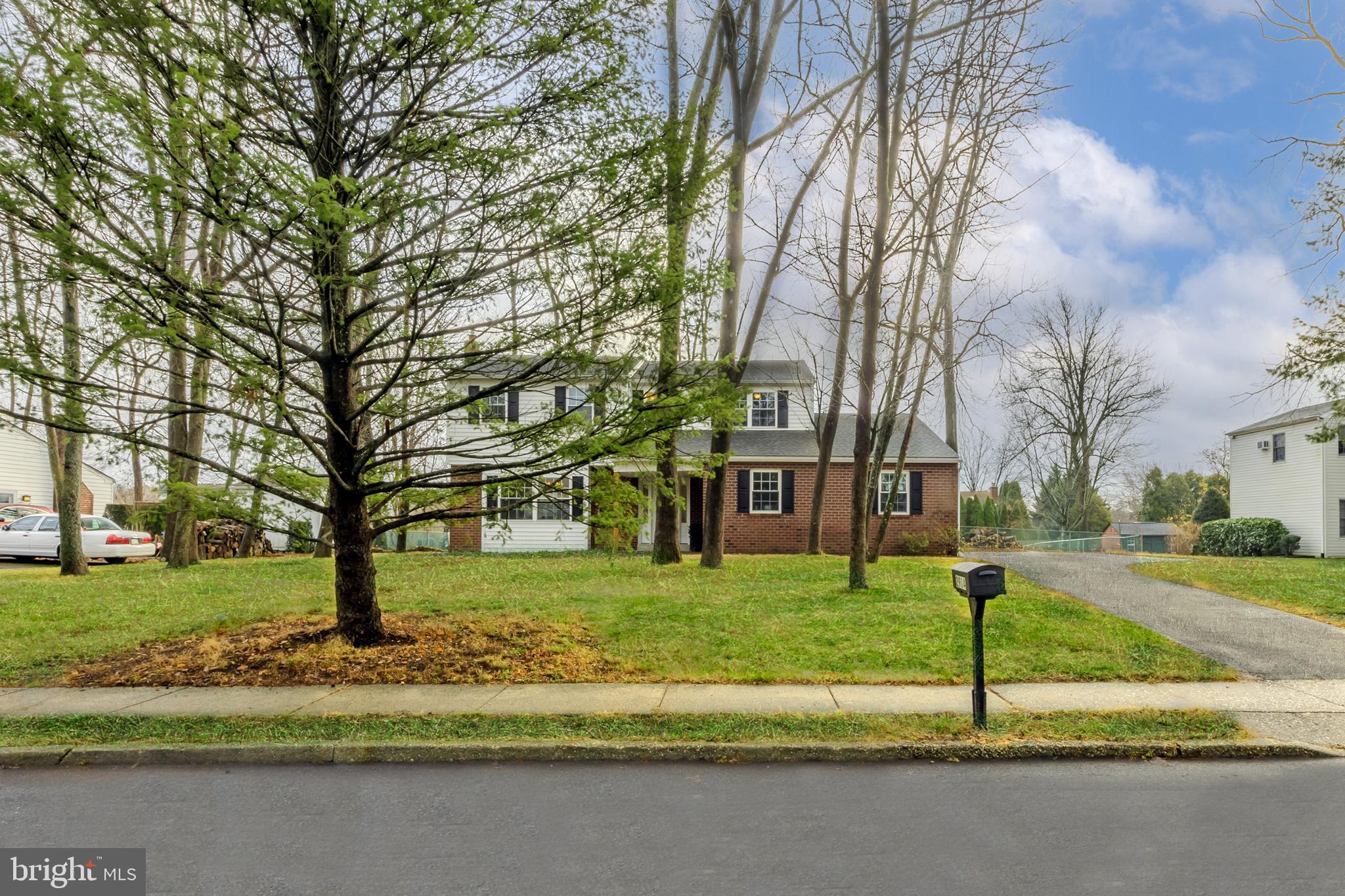 2914 Toll Gate Dr