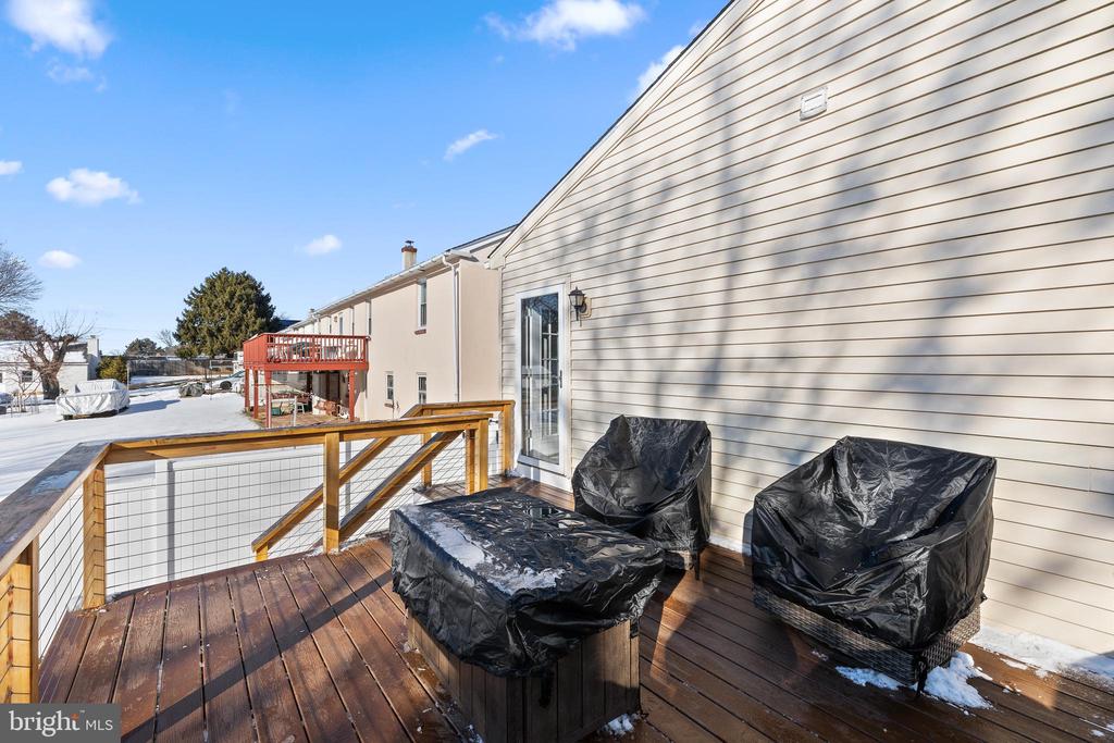 235 Roberts Ave