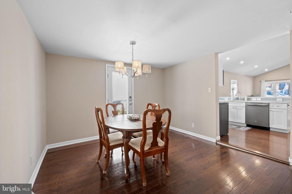 235 Roberts Ave