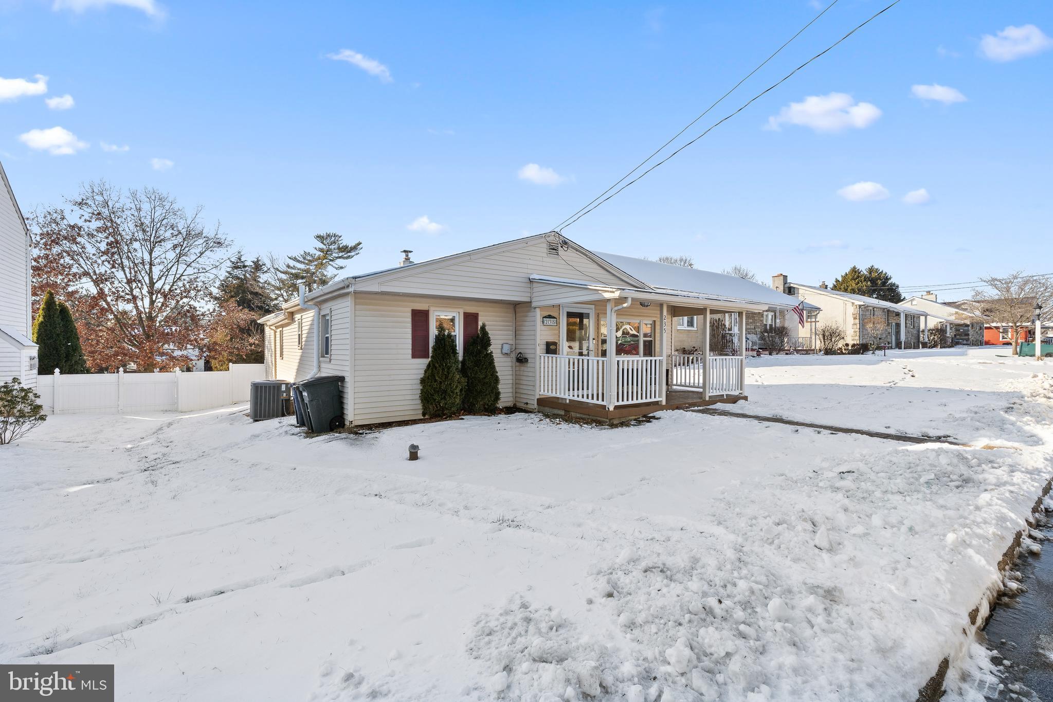 235 Roberts Ave