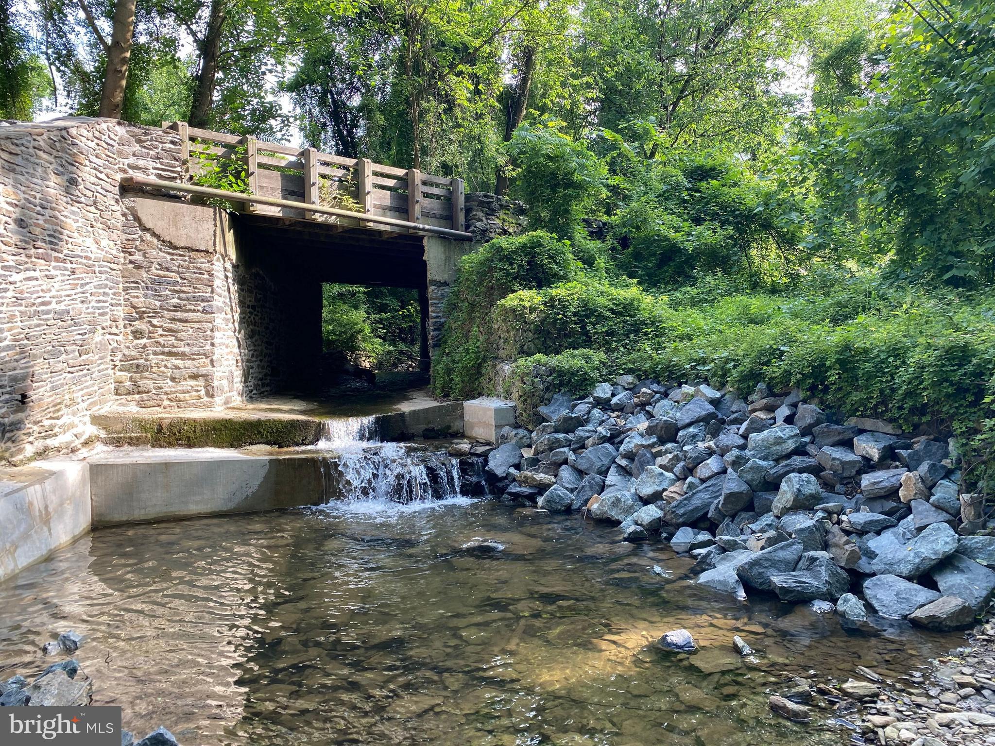 1850 Spring Mill Rd