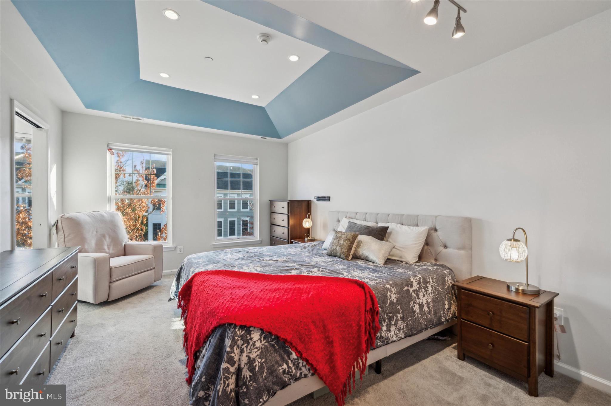 212 COBBLESTONE DR